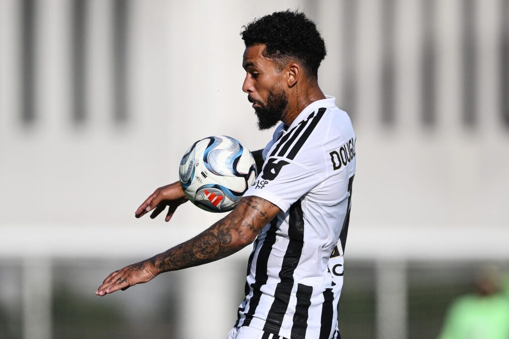 douglas luiz juventus