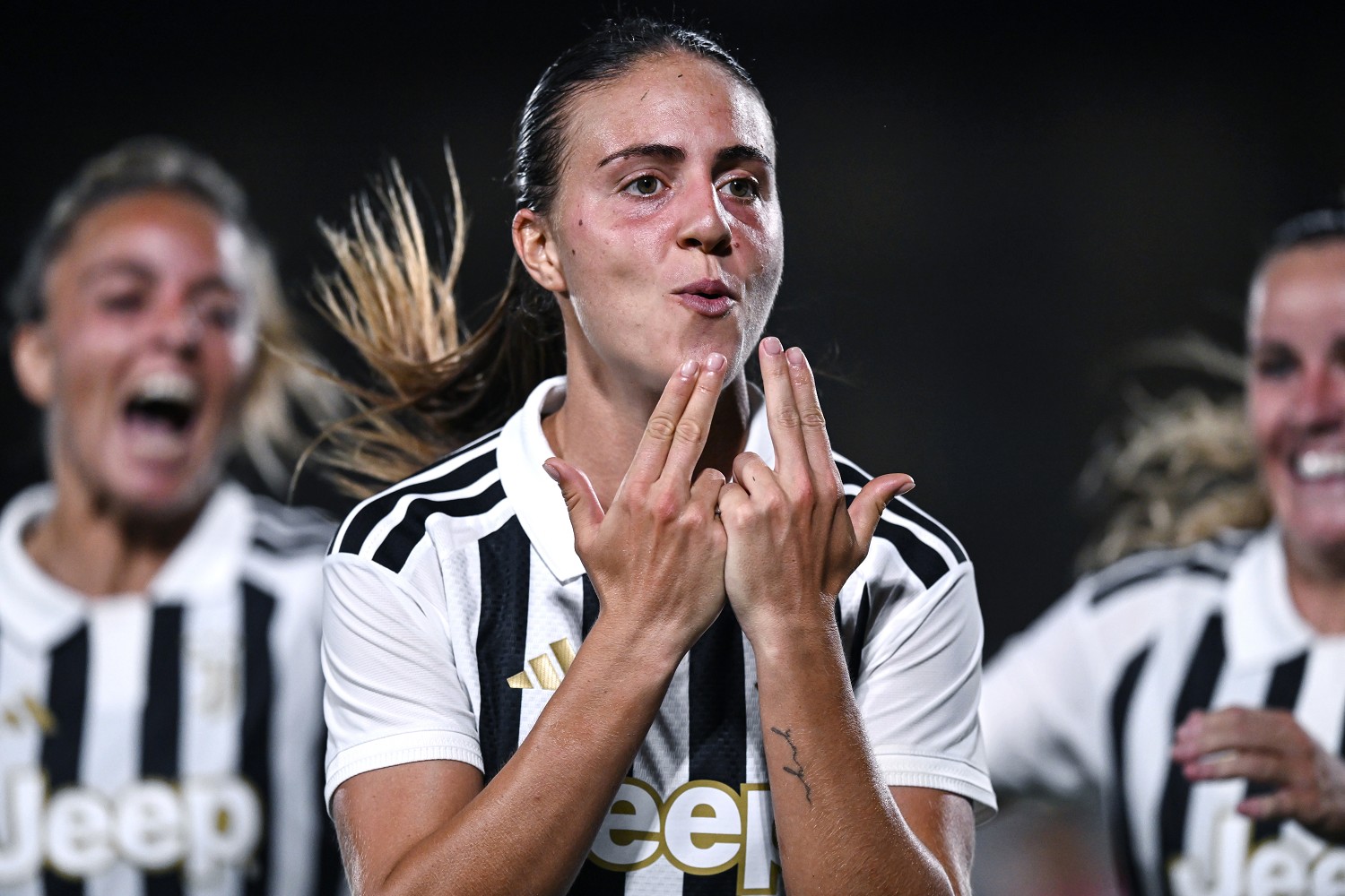 carbonell juventus women
